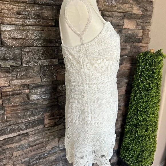 Kendall & Kylie Cream Lace Dress - Picture 3 of 5